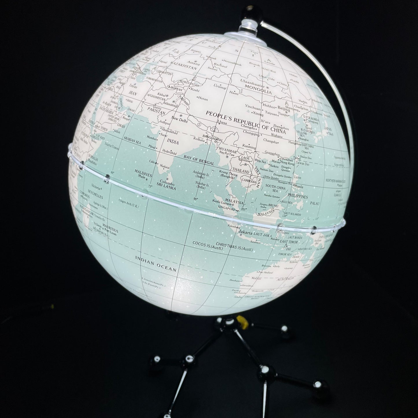 Globo terráqueo con luz recargable 20 cm de diámetro