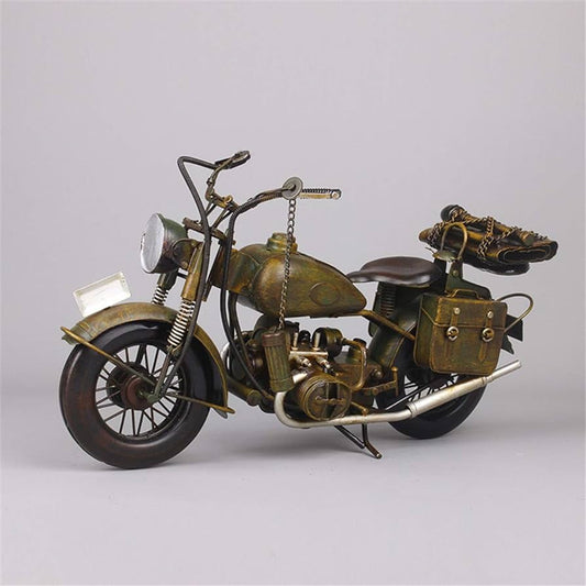 Moto militar en hojalata decorativa
