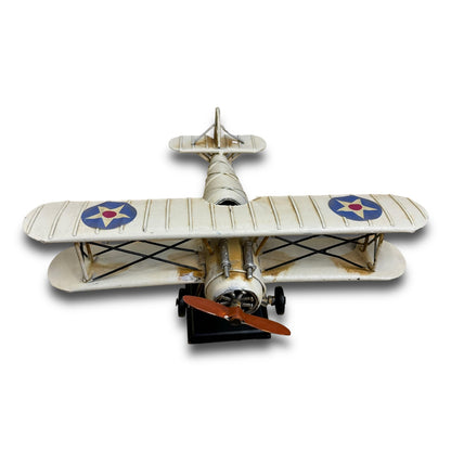Avión en hojalata decorativo